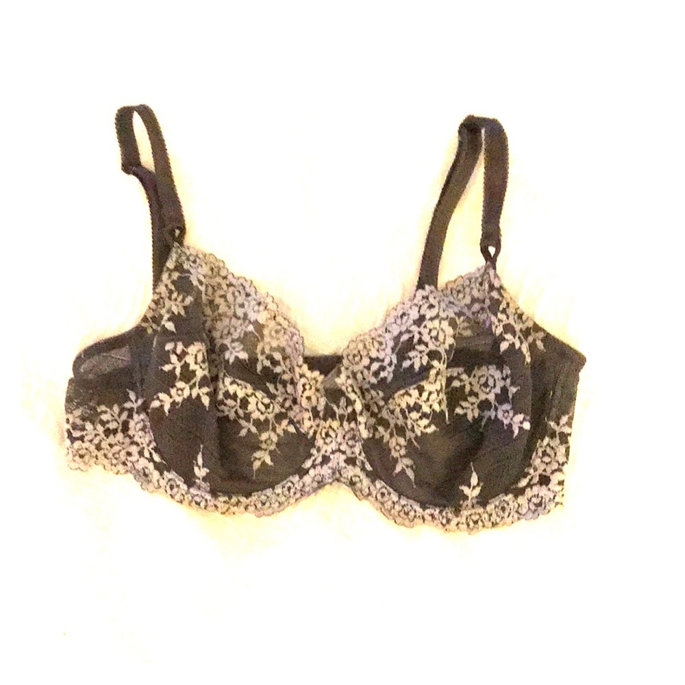 Gray, Wacoal bra 36D